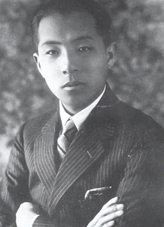 张学良扔银元杀杨宇霆，张学良六掷银元杀杨宇霆