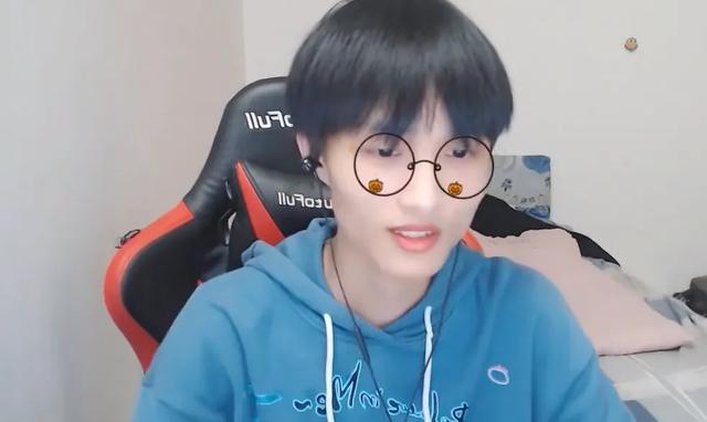 faker李哥有多强，LPL四大中单凑一起刚好同等