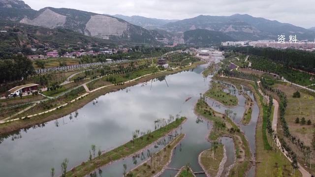 山西汾河公园近况，景区回应山西汾河湿地公园厕所门透明