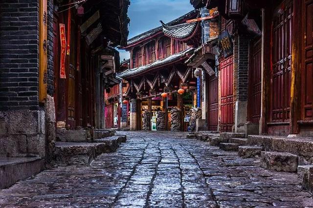 夏天去哪里旅游，夏天适合去哪里旅游避暑的地方（这些消暑纳凉地请收藏好）