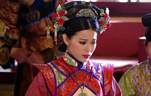 胡杏儿年轻时的颜值巅峰，从胖妹到性感辣妈