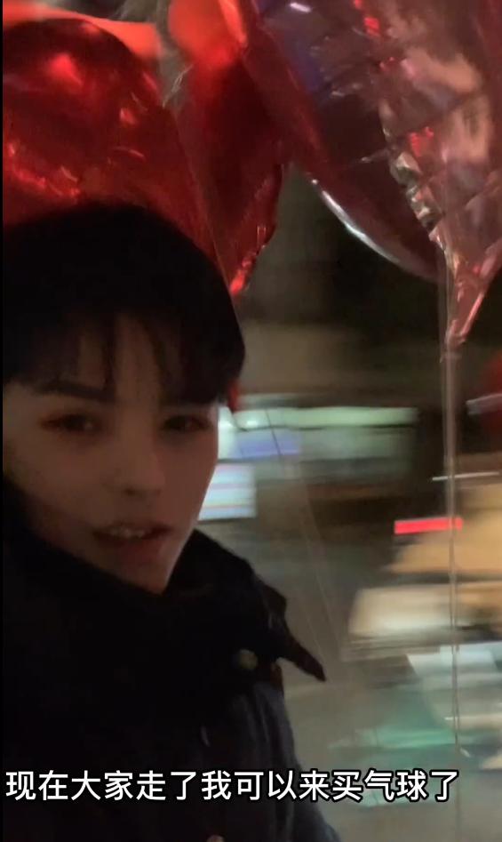 网红殷世航身高，网红殷世航现身引轰动