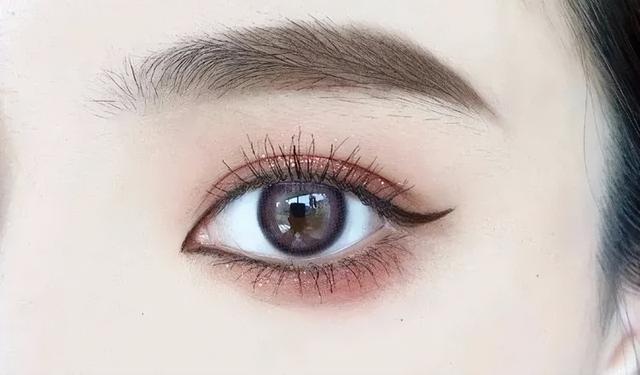 适合新手的六种眼线画法，超齐全的眼线画法合集
