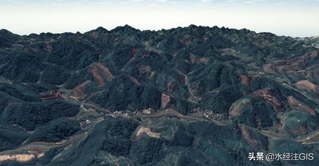 东航mu5735客机事故现场，关于“3·21”东航MU5735航空器飞行事故调查进展情况的通报