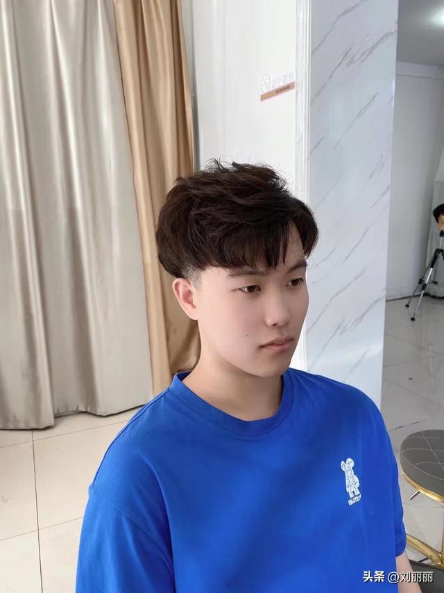 男士最新发型图片，男士发型最新款简单好看（男士发型别乱剪）