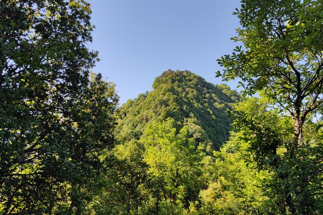 尖山风景区攻略，假期一家人出游蔚县飞狐峪里的尖山