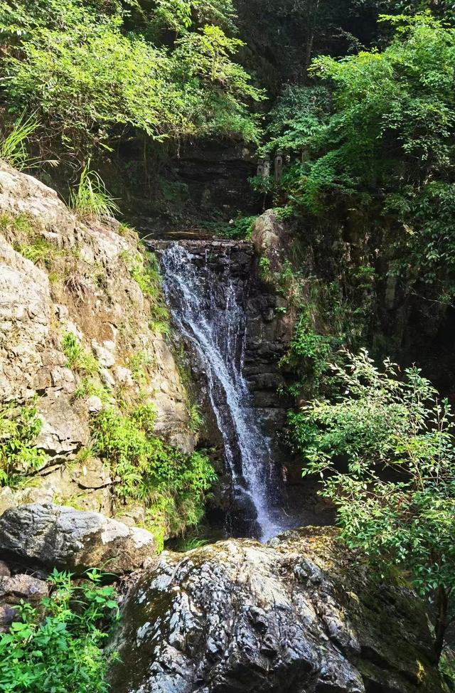 池州石头观音洞，纪念尧舜二帝求贤、躬耕胜迹