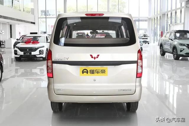 五菱宏光V搭载1.2L，五菱宏光v新款2022款最高配