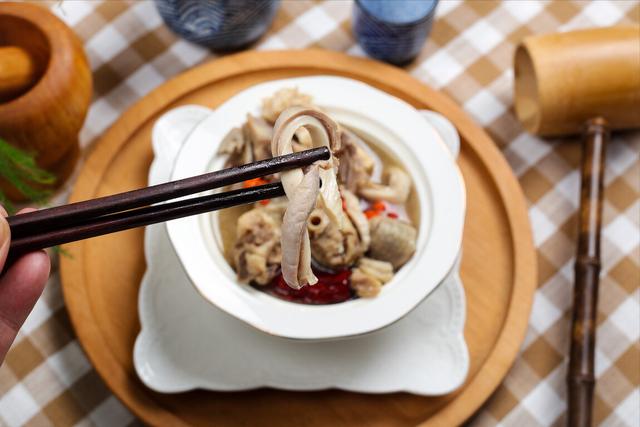 四季平安的意思，年夜饭几个菜有讲究（《吉祥普》之四季平安）