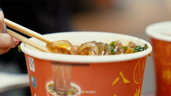 上货必吃独特味道酸辣粉，这碗东门酸辣粉