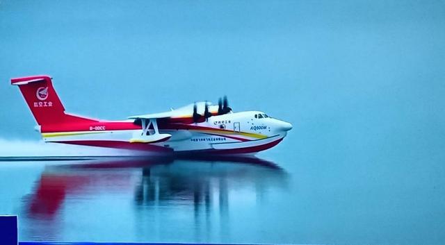 森林灭火飞机型号，美国森林火灾扑救中常见的灭火飞机类型与功能