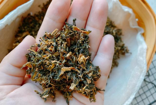 干菜怎么做好吃，农村晒干的菜怎样炒才好吃