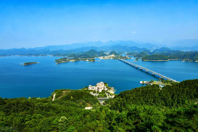 杭州旅游攻略必去十个景点自驾游，来一场说走就走的旅行