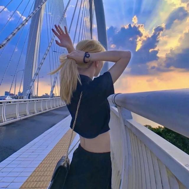 女生昵称配头像，好看的头像女加昵称（优质女生头像➕古风网名）