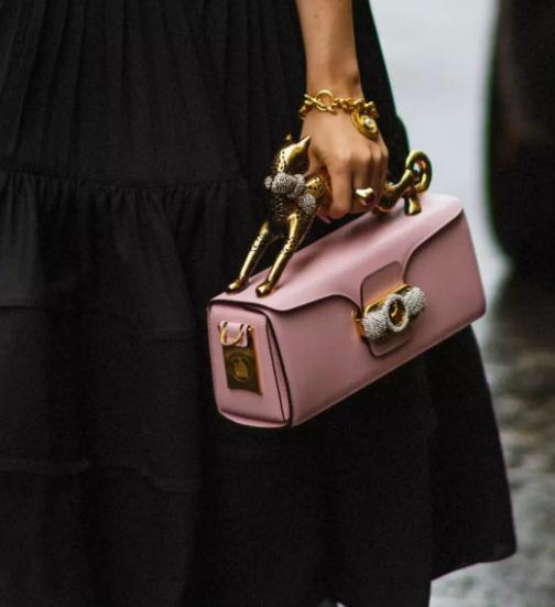 比较洋气的10款包包，9款不怕过时又很显品味的包包大推荐