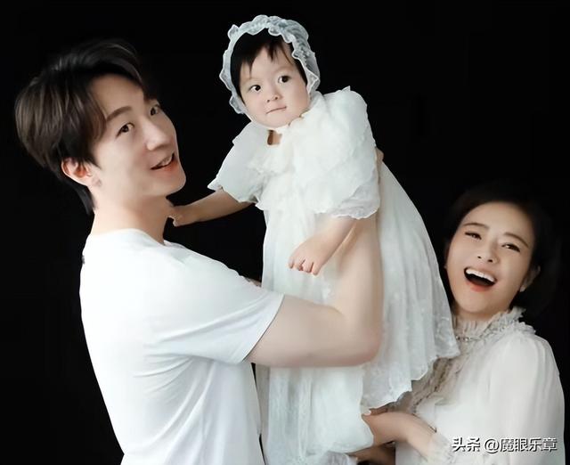 主持人杨蕾微博，杨蕾在节目中谈离婚