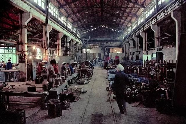 中专毕业给人当司机，张学铭在哪长大的