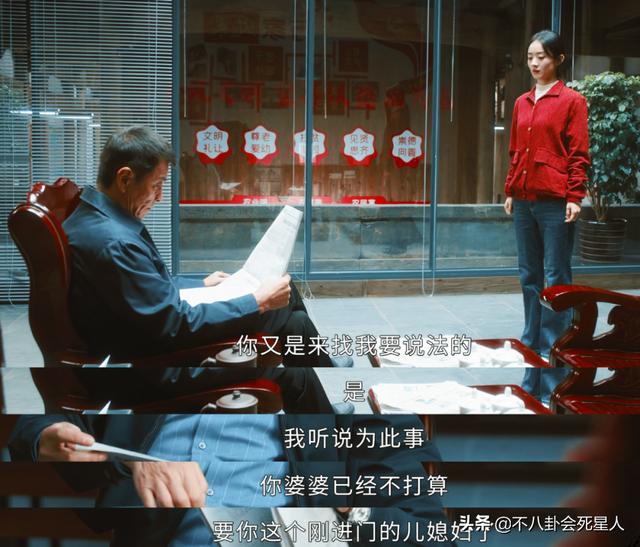 赵丽颖何炅拍照深情相拥超甜蜜，颖宝原来拥抱过这么多男神