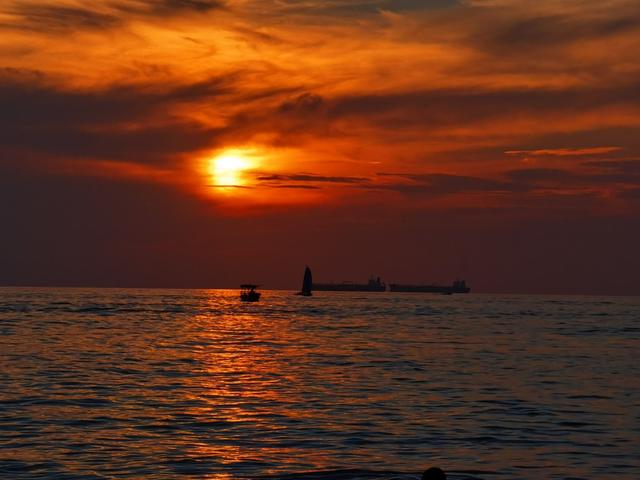 北海涠洲岛旅游攻略自由行，北海涠洲岛一日游旅游攻略（想要省钱又玩得开心这些经验你要知道）