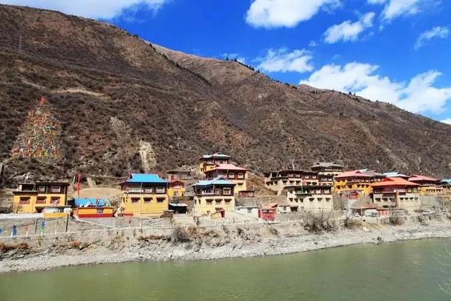 成都旅游必去十个景点，游成都必去的20个地方