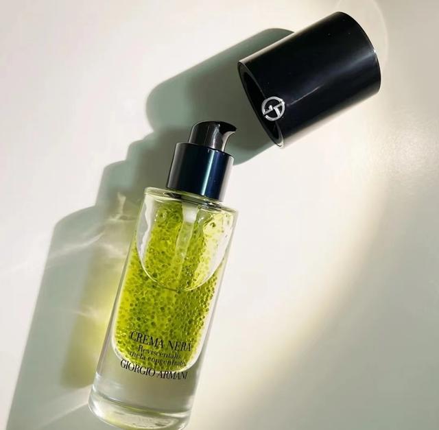 精华液哪个牌子好，精华液哪个牌子效果好5款零差评（5款大牌精华详测）