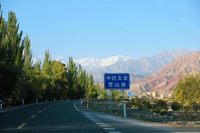 中巴友谊真的这么铁吗，中巴关系真的铁吗（中国人在巴基斯坦人民心中是这样的）