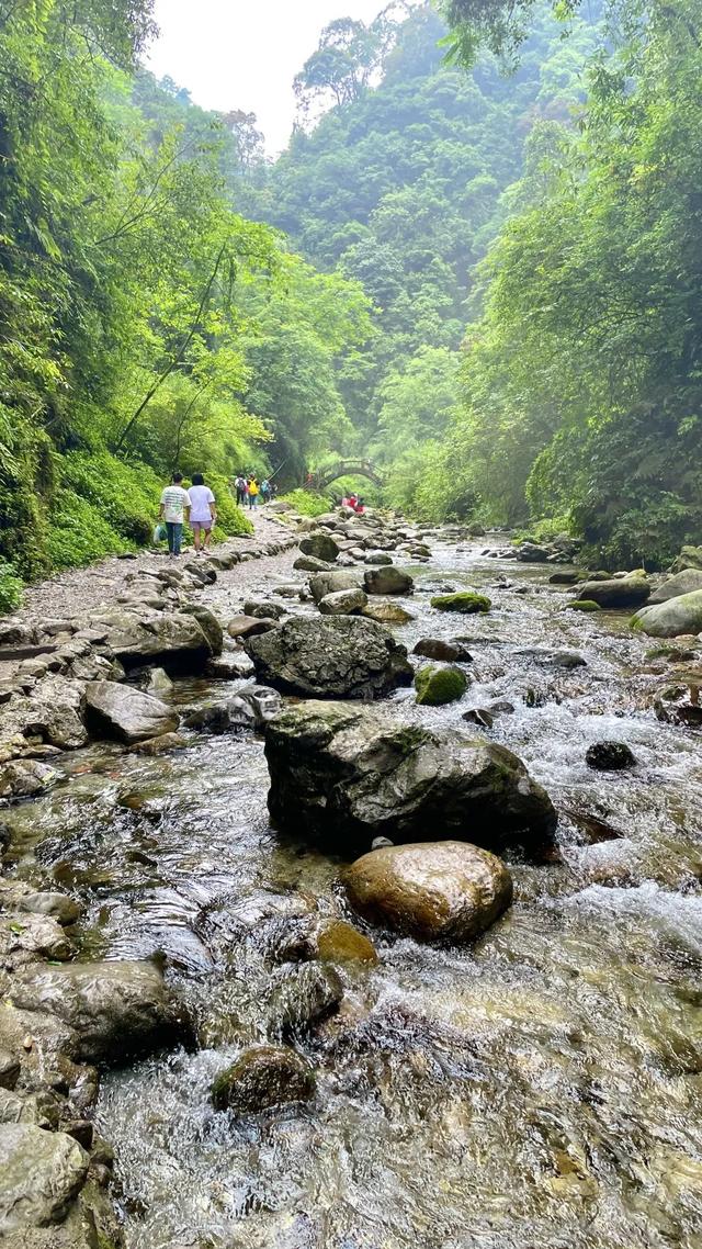 峨眉山识途旅游网，峨眉山徒步旅游攻略要详细实用