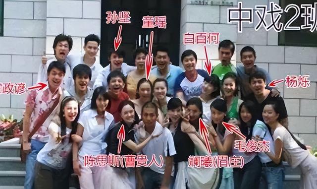 张默与童谣是现在很红的童谣吗，同样是见证童谣蜕变的人