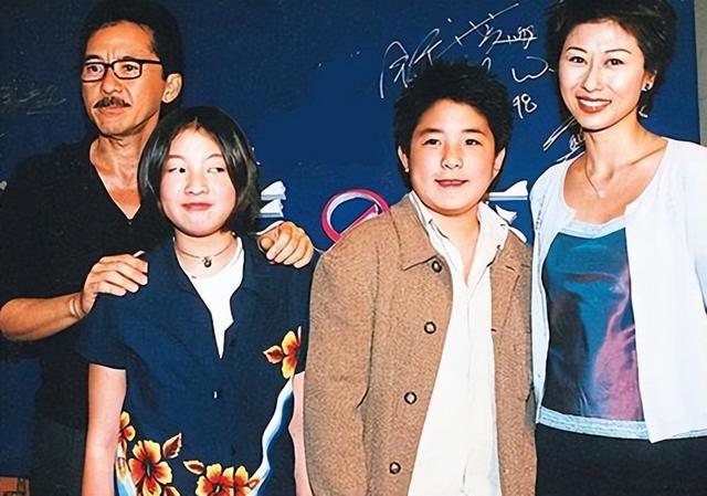 叶倩文前男友是费翔吗，叶倩文：嫁给大14岁的林子祥