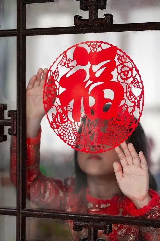 大年初一扭一扭，小欢喜和大家一起过年（年味儿真的变淡了吗）