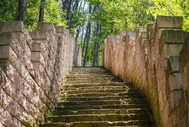 二郎山喇叭河景区，冬季二郎山喇叭河景区（喇叭河 大自然巧夺天工的杰作）