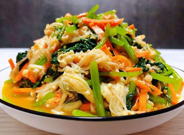 茼蒿怎么做好吃，茼蒿除了炒还可以怎么吃（茼蒿的3种经典吃法）