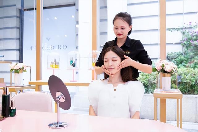 体验消费时代来临，林清轩创业（沉浸式体验消费受欢迎“十一”假期消费市场释放潜力）
