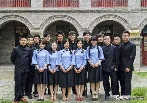 校服大百科，校服的黄金时代