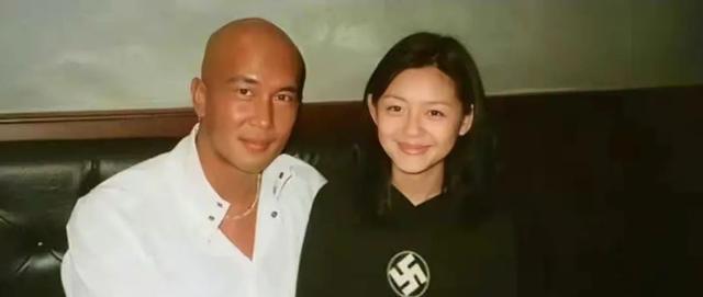 宋丹丹离婚后和前夫同台，闪婚闪离的明星们