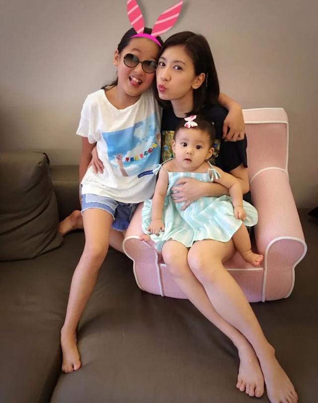 46岁贾静雯再谈前夫落泪，与前夫对簿公堂