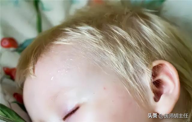 人为什么会出汗，为什么人非常能出汗是什么原因（人为什么会出汗）