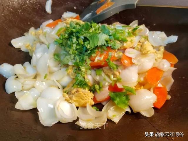 百合炒黑木耳，爱吃百合的一定要收藏
