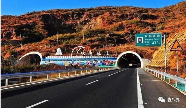 云南旅游交通图，云南自驾游最美线路图一天