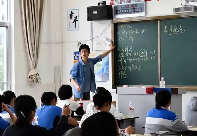 家长怎么在试卷上签字，家长试卷“走心”评语火了
