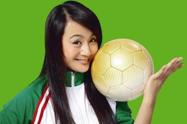 殷桃面相复原图，8位拥有美人痣的女星