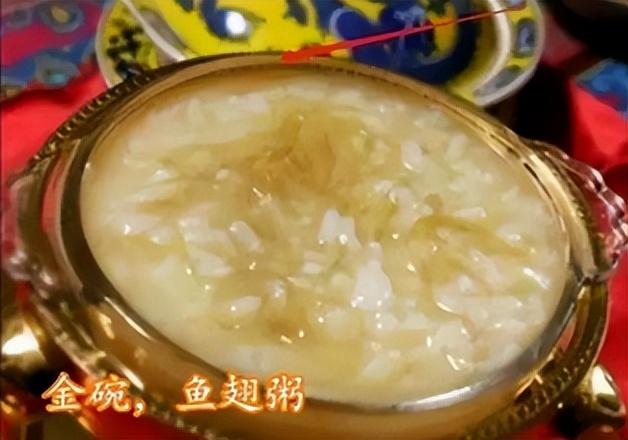 林心如周杰吃瓜，林心如：控诉周杰强吻