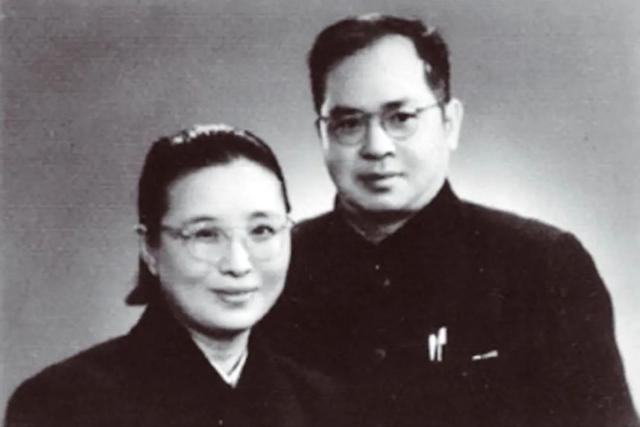万历陵墓发掘的怪事，考古专家挖掘此墓时