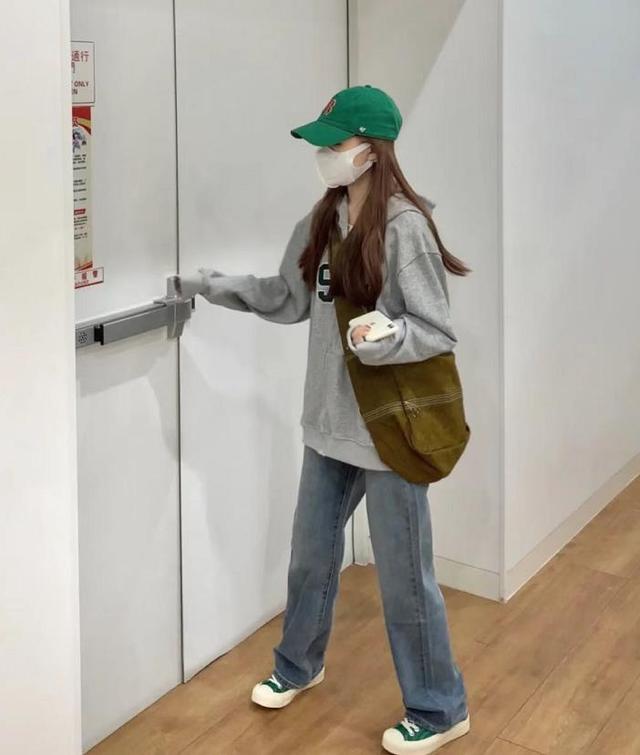 今年流行什么裤子，今年最流行的裤子冬款