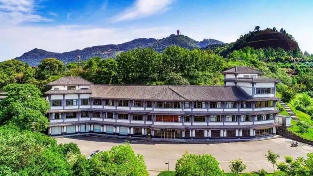 达州凤凰山景点介绍，云赏达州凤凰山