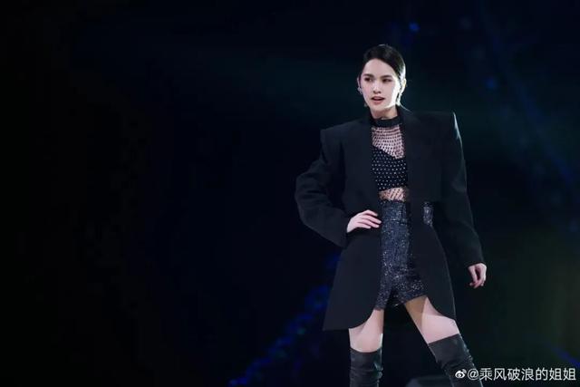 杨丞琳和李荣浩为何分开两地，与李荣浩聚少离多
