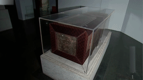 清代古墓发现奇怪女尸，历经百年五官却清晰可见