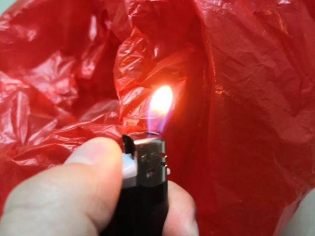 塑料袋危害到底有多大，这几种塑料袋千万别再囤着用了