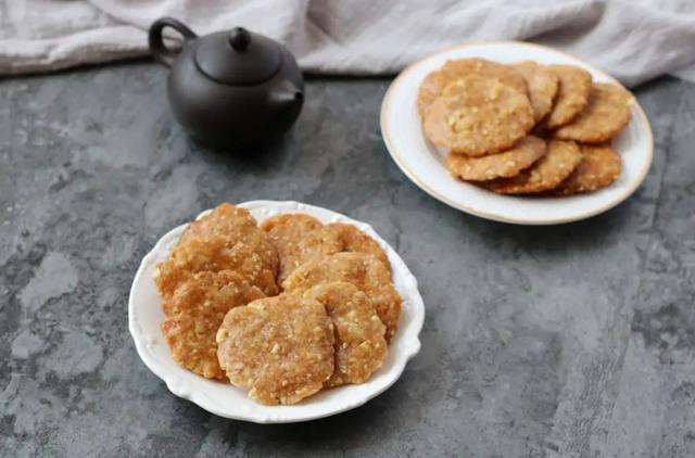 广州南乳鸡仔饼，品尝广东四大名饼之一鸡仔饼