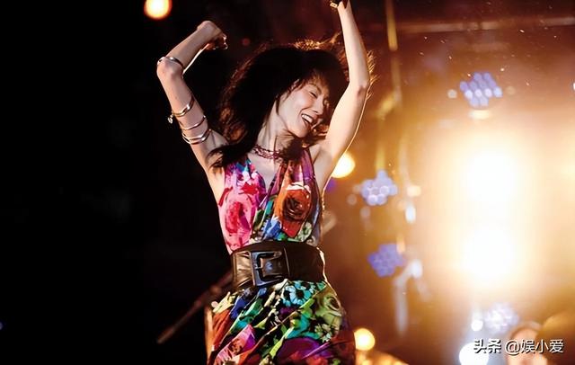 张曼玉年轻的时候到底有多美，风华绝代的女神当年竟然这么美